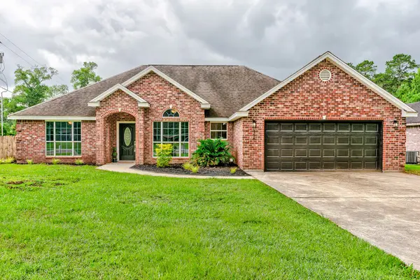 156 Corbett Street, Vidor, TX 77662