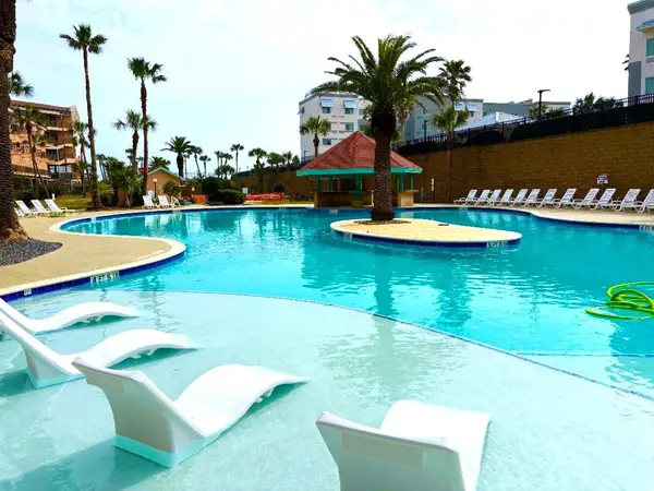 9520 Seawall #121, Galveston, TX 77554