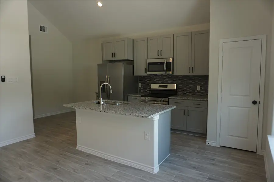 9864 Arbor Oak Street, Willis, TX 77318 - Image #3