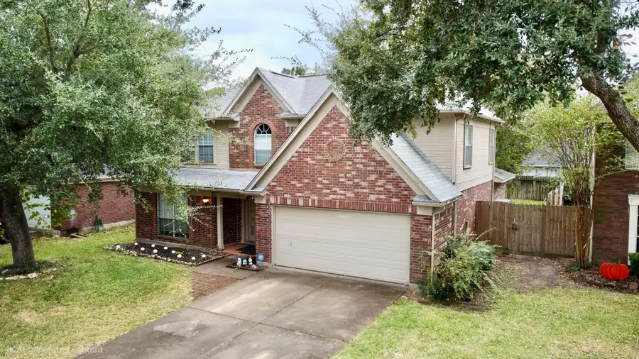 10838 Spruce Drive S, La Porte, TX 77571 - Image #2