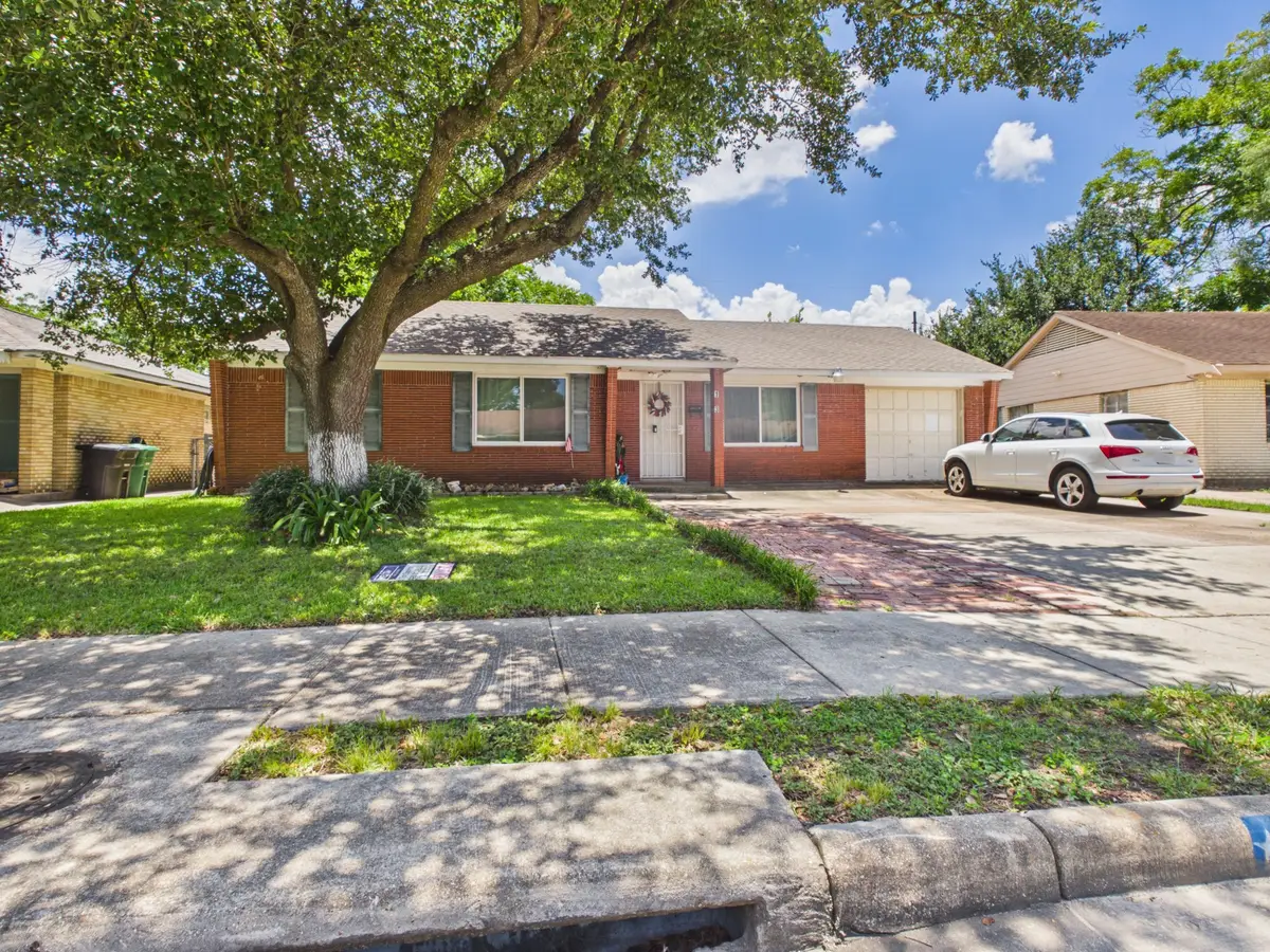 113 W Riverwood Drive, Houston, TX 77076 - #1