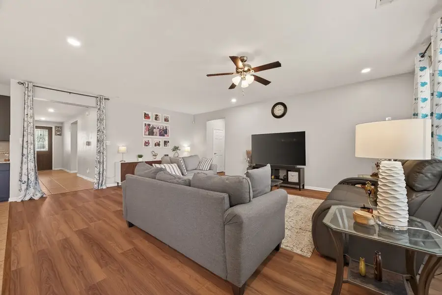 3509 Pentland Downs Street, Pearland, TX 77584 - Image #3