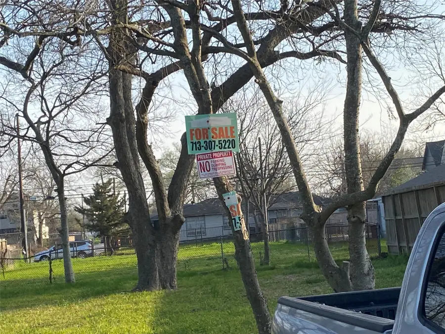 1208 E 34th Street, Houston, TX 77022 - Image #3