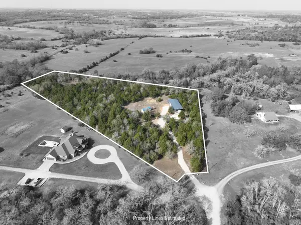 771 Wallflower Lane, Bellville, TX 77418