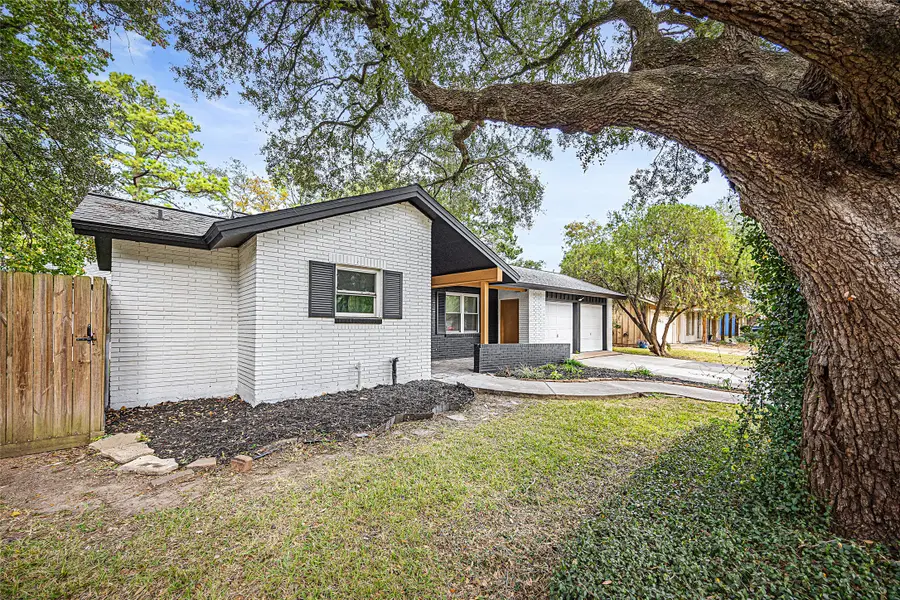 10259 Old Orchard Road, La Porte, TX 77571 - Image #3