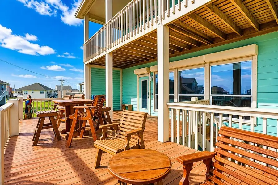 3228 Castle Drive, Crystal Beach, TX 77650 - #3