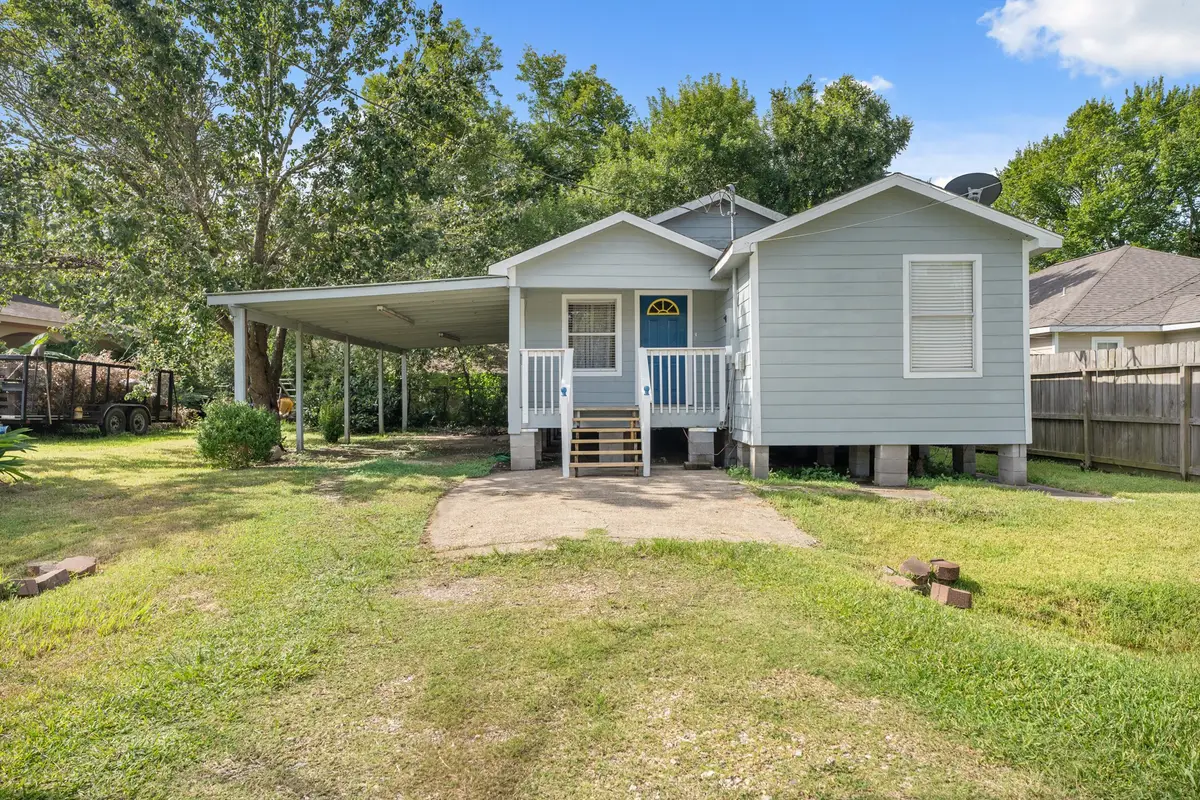 4514 E 24th E Street, Dickinson, TX 77539 - #1