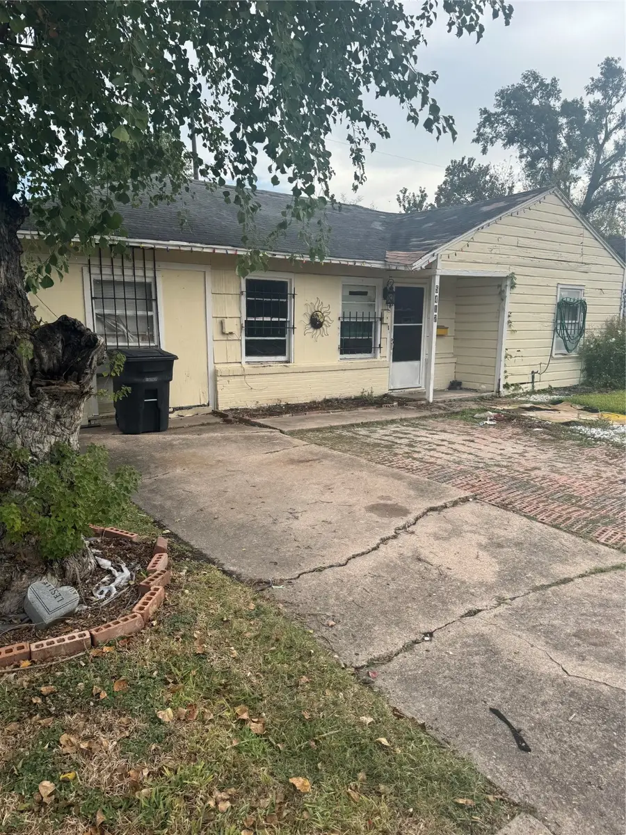 5417 Doulton Drive, Houston, TX 77033 - #2