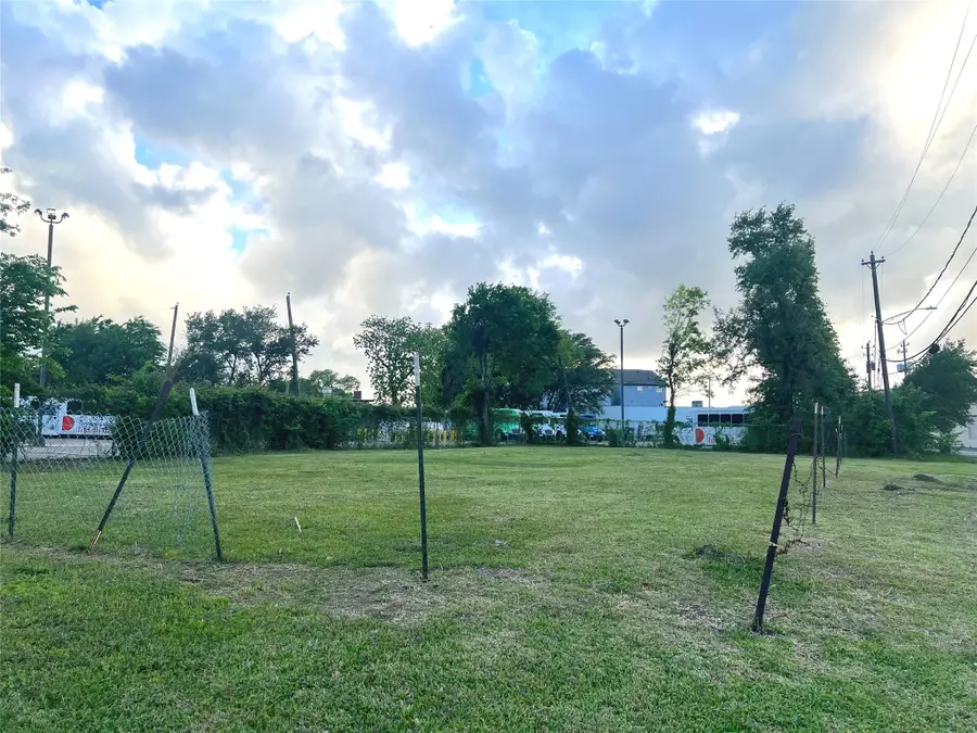 2002 Telephone Road, Houston, TX 77023 - #3