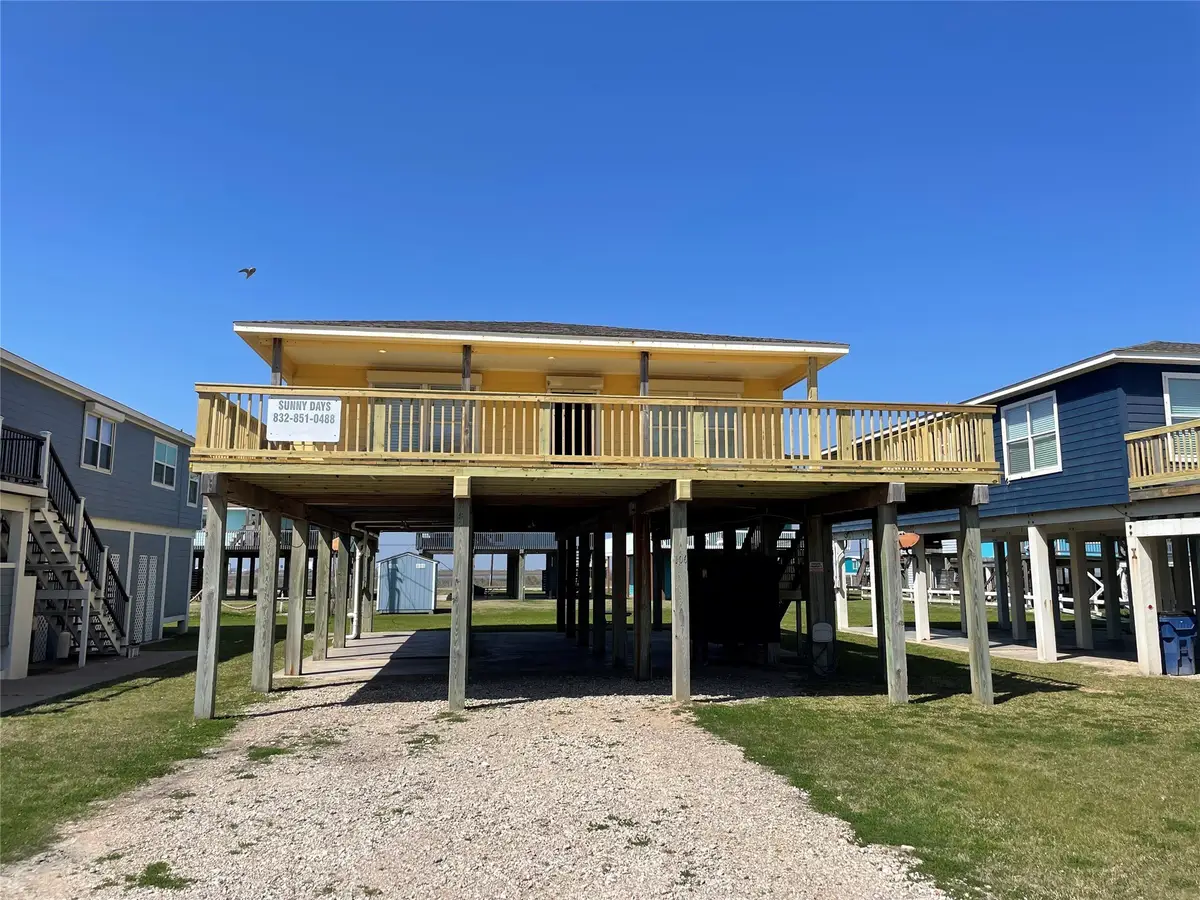 106 Coconut Road, Surfside Beach, TX 77541 - Image #1