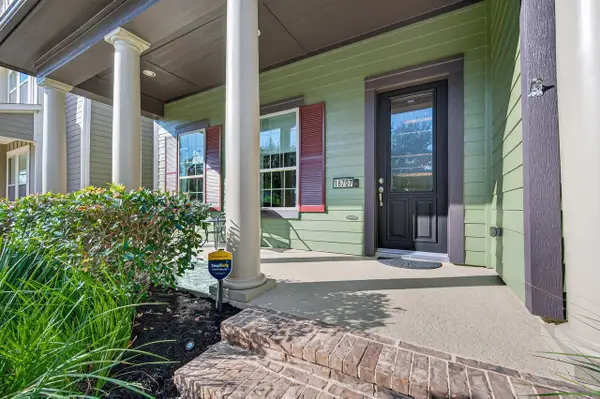 16707 Seminole Ridge Drive, Cypress, TX 77433