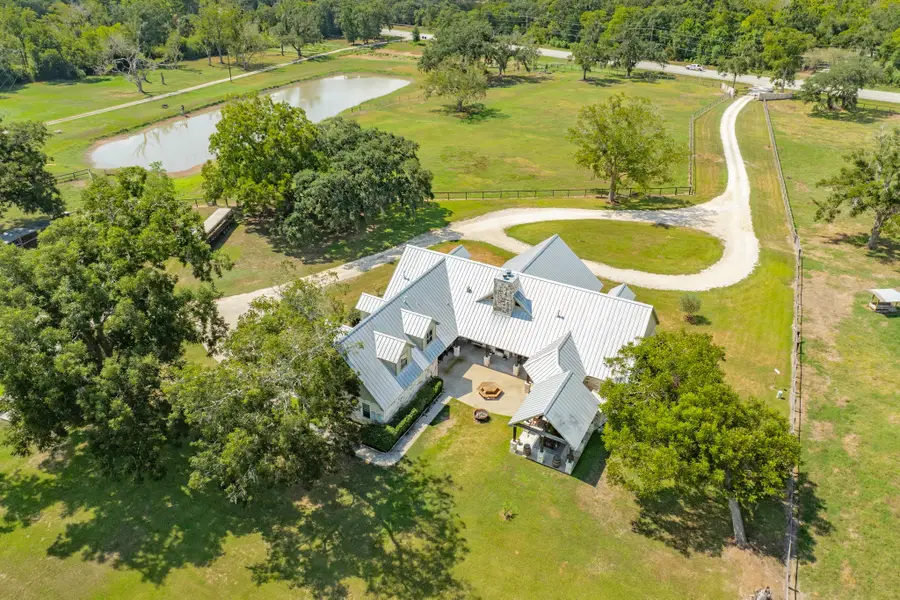 620 Brit Baily Blvd, Angleton, TX 77515 - #3