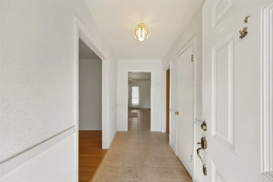 10422 Timberoak Drive, Houston, TX 77043 - Image #2