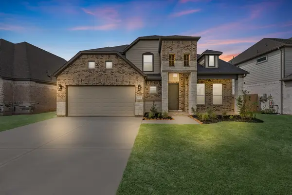 2104 Golden Spruce Lane, Conroe, TX 77301