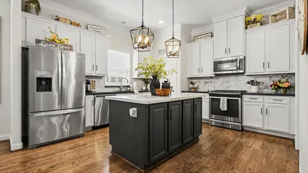 1026 W 24th Street, Houston, TX 77008