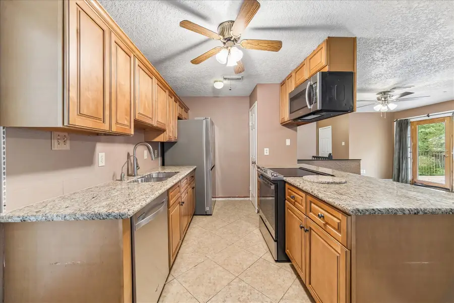 13 Fiddleleaf Court, The Woodlands, TX 77381 - #3