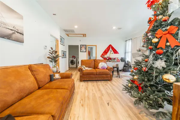 11 Seth Blvd, Cleveland, TX 77328