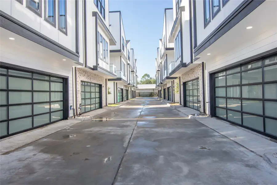 2237 Blalock Road, Houston, TX 77080 - Image #2