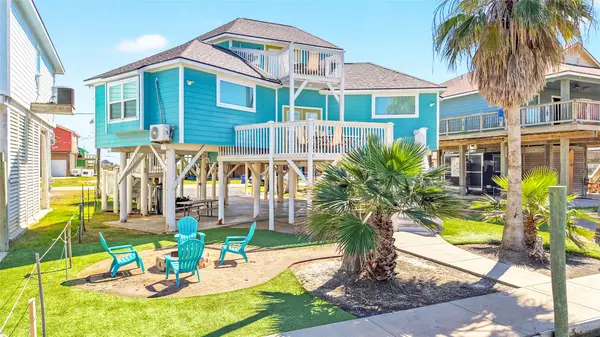 319 Pompano Lane, Freeport, TX 77541