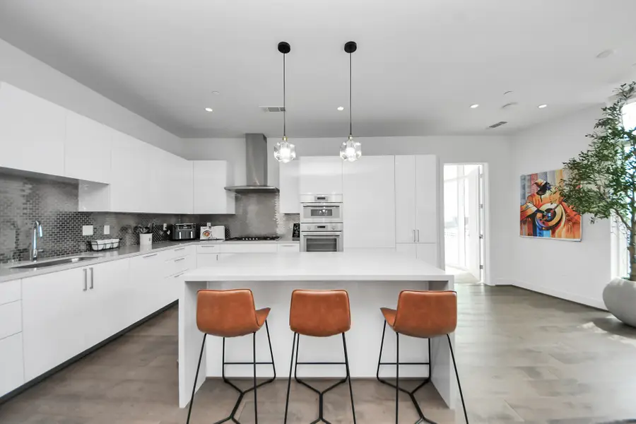 4521 San Felipe Street #1904, Houston, TX 77027 - Image #3