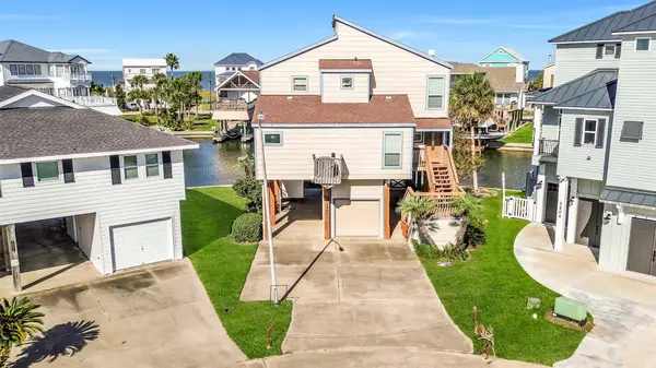 3902 Island Court, Galveston, TX 77554