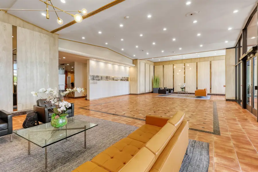 2016 Main Street #722, Houston, TX 77002 - #3