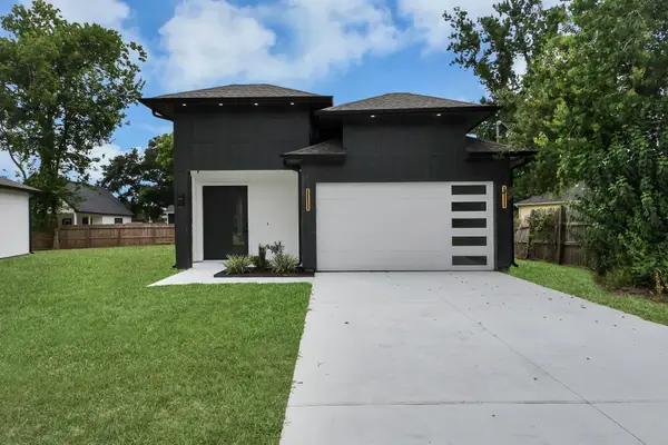 1904 Bell Street, Dayton, TX 77535