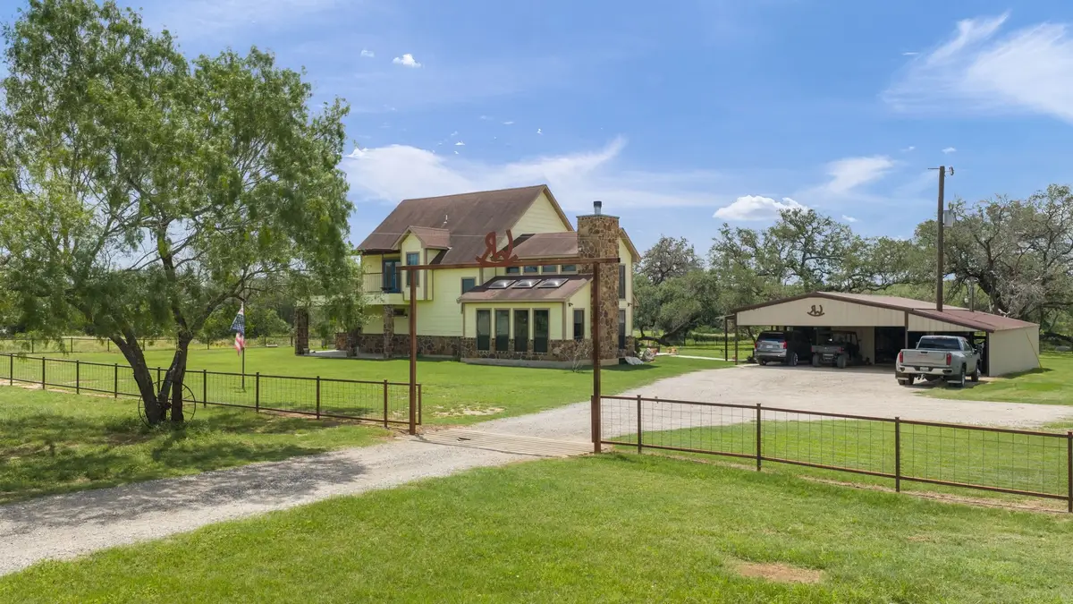 11970 Sulphur Springs Road, Adkins, TX 78101 - #1
