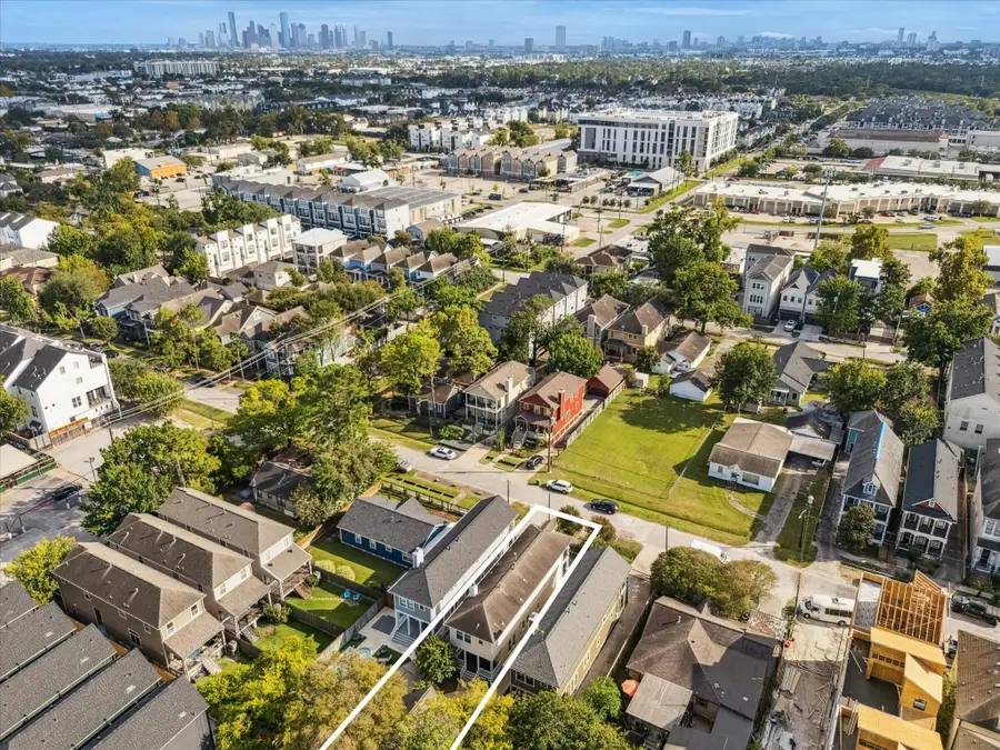 1315 W 22nd Street, Houston, TX 77008 - #2