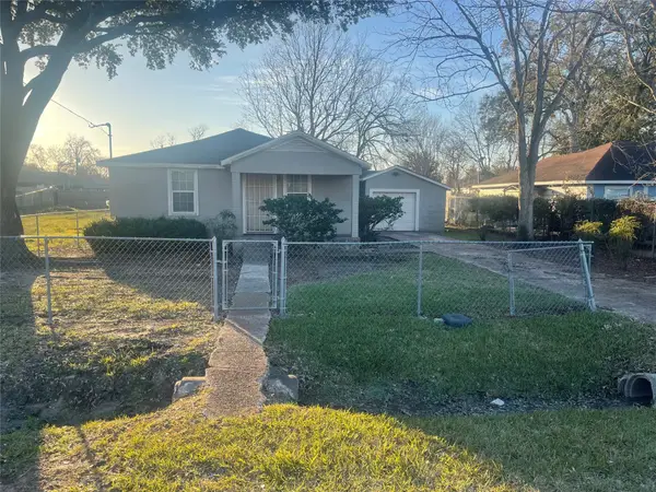 7407 Hoffman Street, Houston, TX 77028