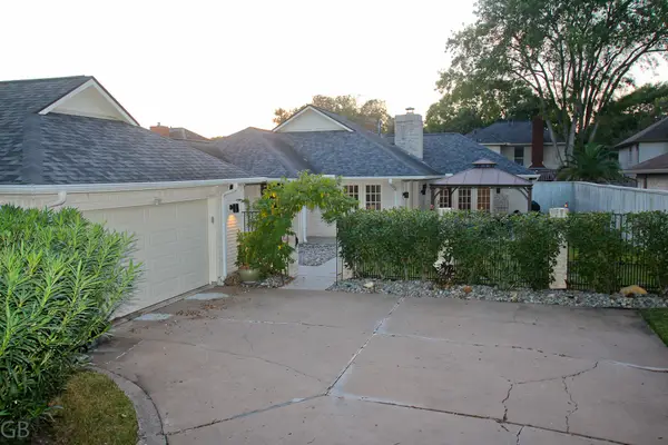 214 W Sutton Square, Stafford, TX 77477