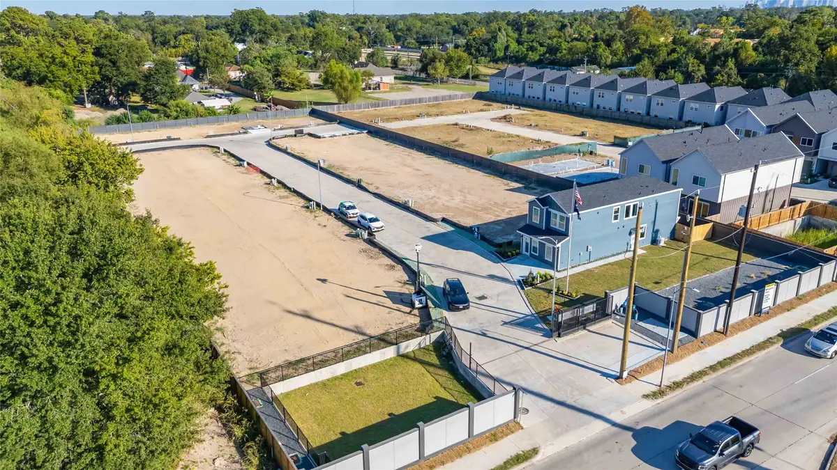 1062 Wheatley Oak Lane, Houston, TX 77091 - Image #1