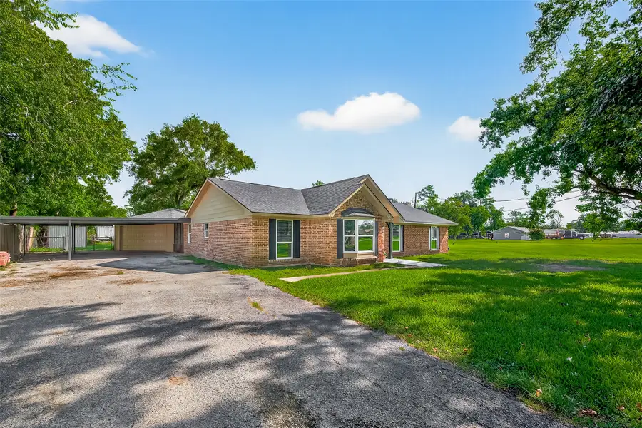 702 Stratford Street, Highlands, TX 77562 - Image #3