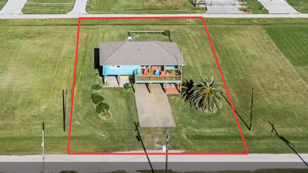 117 S Verdia Drive, Crystal Beach, TX 77650