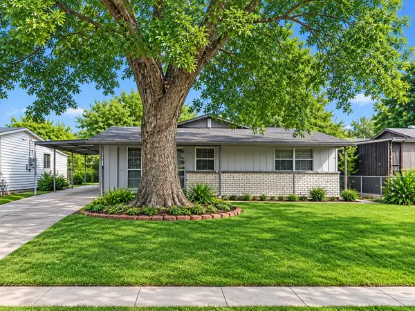 871 Yucca Street, San Antonio, TX 78220