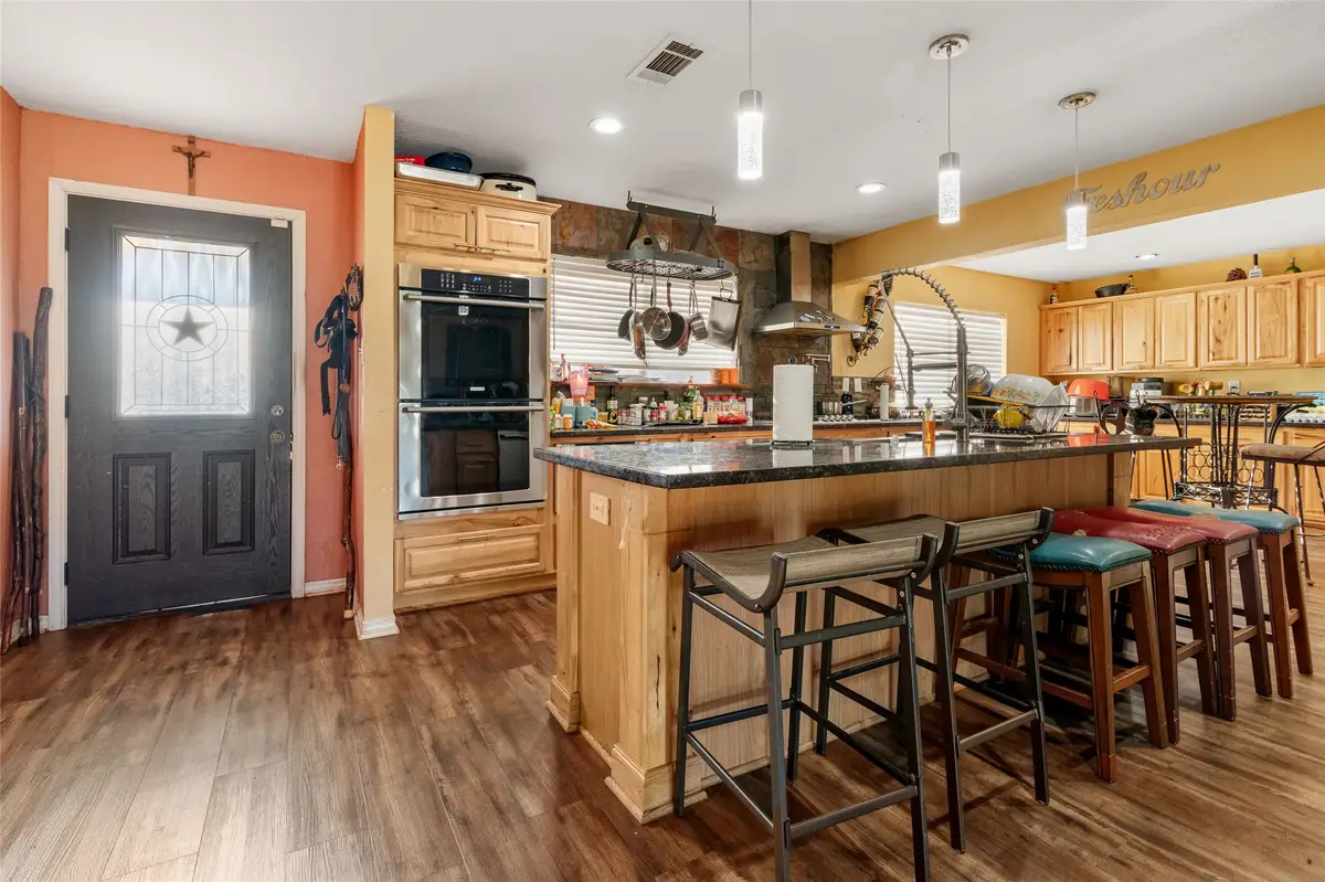 609 Marion Lane, West Columbia, TX 77486 - Image #1