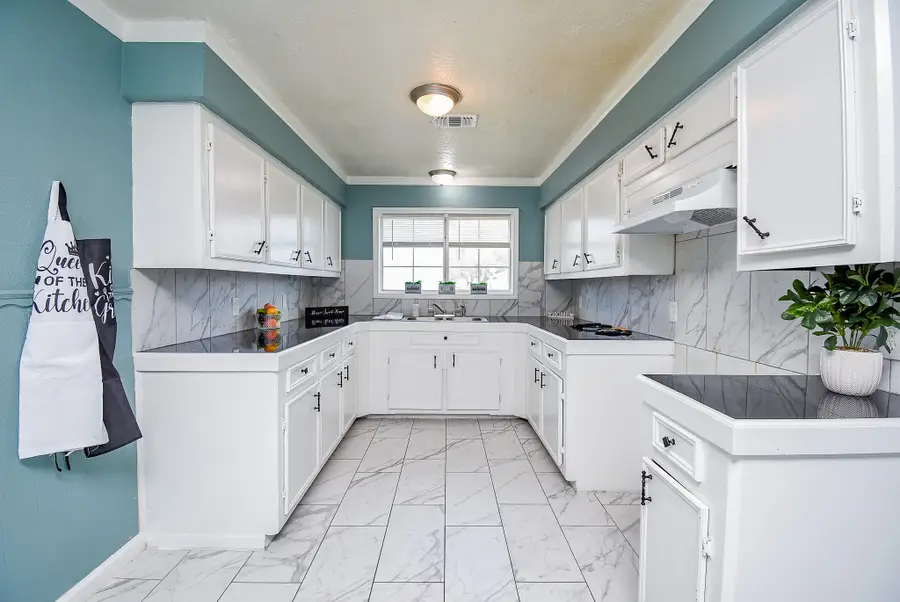 2708 Morningside Lane, Pasadena, TX 77506 - Image #2