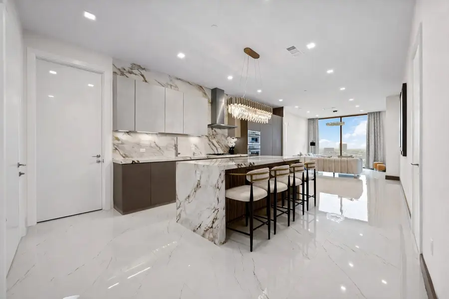 1711 Allen Pkwy #1907, Houston, TX 77019 - #2