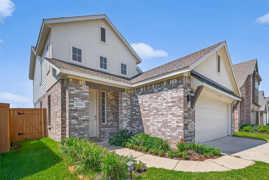 21211 Shore Bluff Drive, Cypress, TX 77433 - Image #2