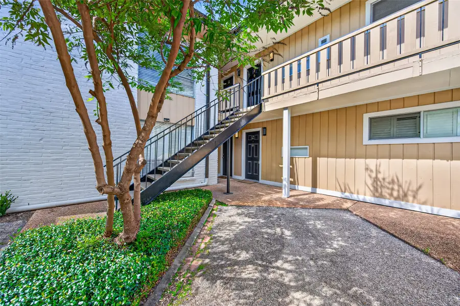 1418 Vermont Street #2, Houston, TX 77006 - #3