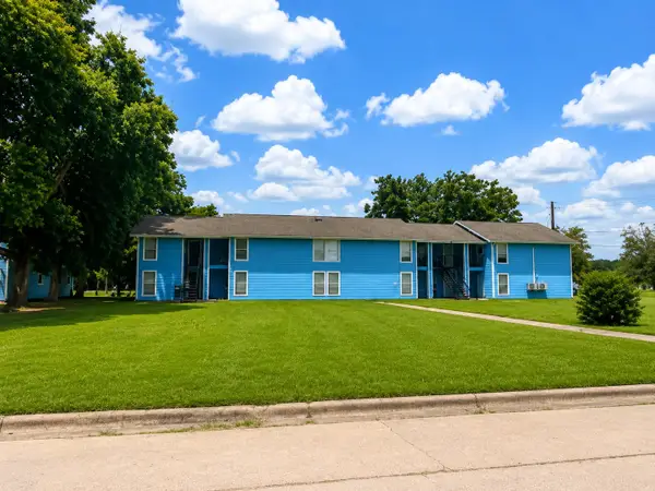 513 E Caney Street, Wharton, TX 77488