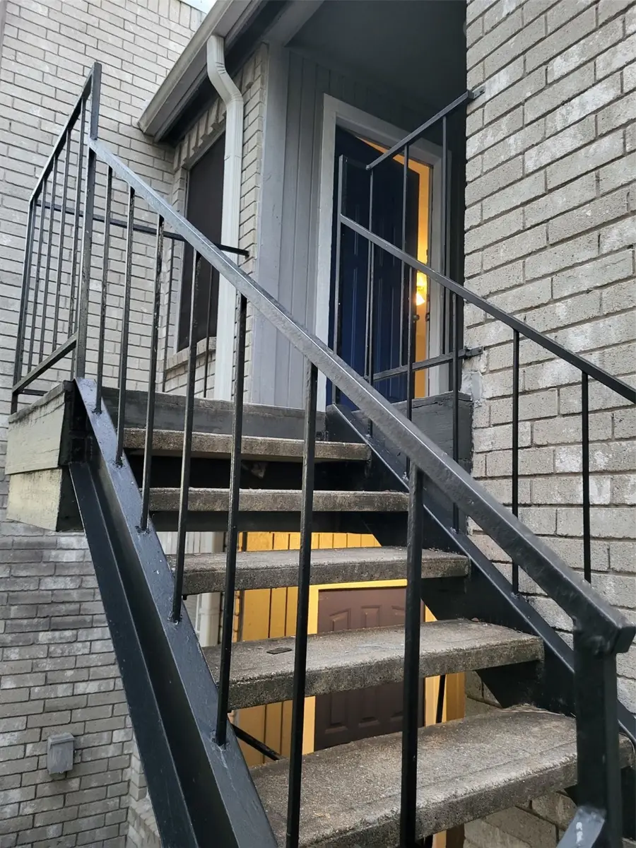 9700 Leawood Boulevard #7/14, Houston, TX 77099 - Image #2