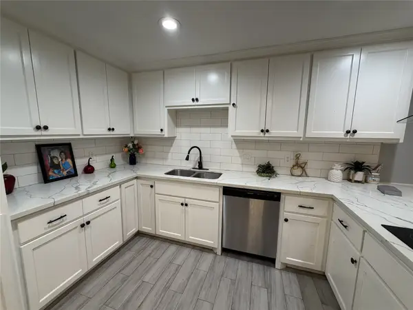 7703 Moonmist #B, Houston, TX 77036