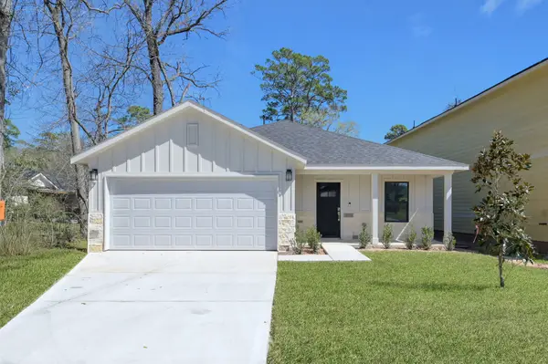 106 Harbor Court Drive, Conroe, TX 77356