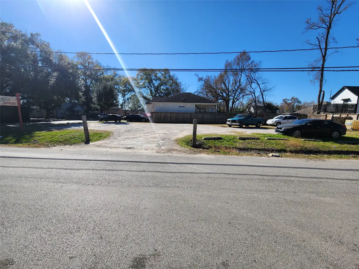 7935 Tower Street, Houston, TX 77088 - Image #1