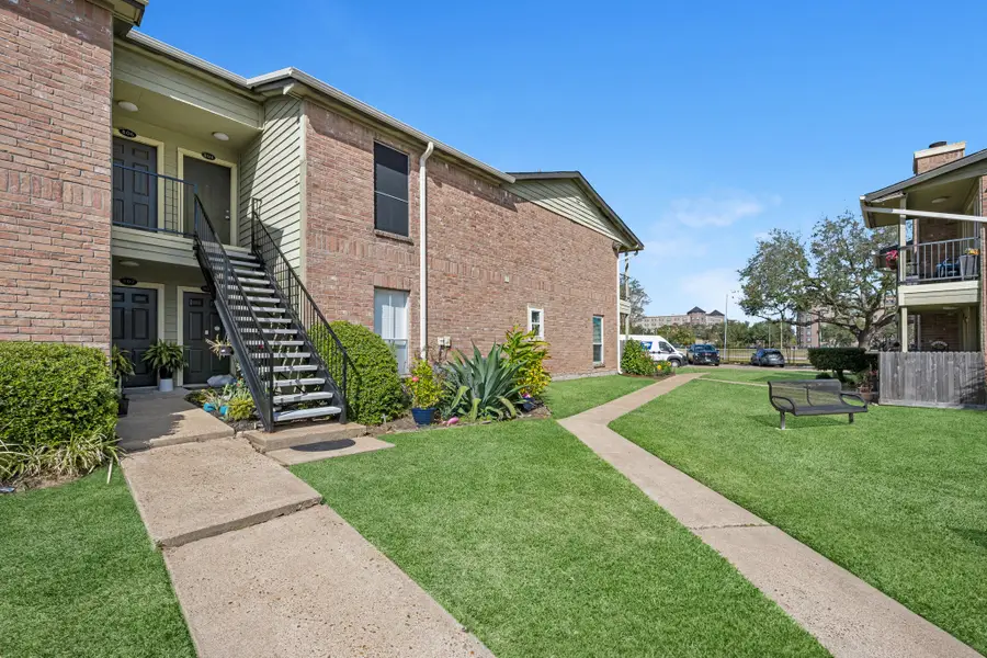 18800 Egret Bay Boulevard #804, Webster, TX 77058 - Image #3