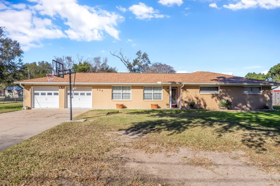255 Gilmer Street, Bridge City, TX 77611 - #2