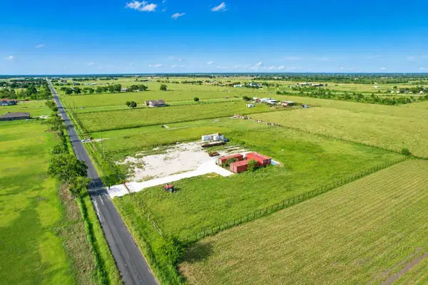 1851 County Road 610, Dayton, TX 77535
