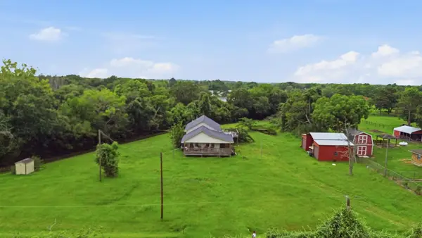 511 County Road 949e, Alvin, TX 77511