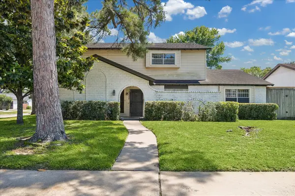 12503 Mooredale Lane, Houston, TX 77024